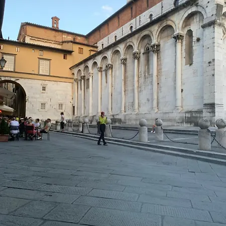 Enzo'S House Hotel Lucca Exterior photo