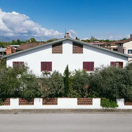 Enzo'S House Hotel Lucca Exterior photo