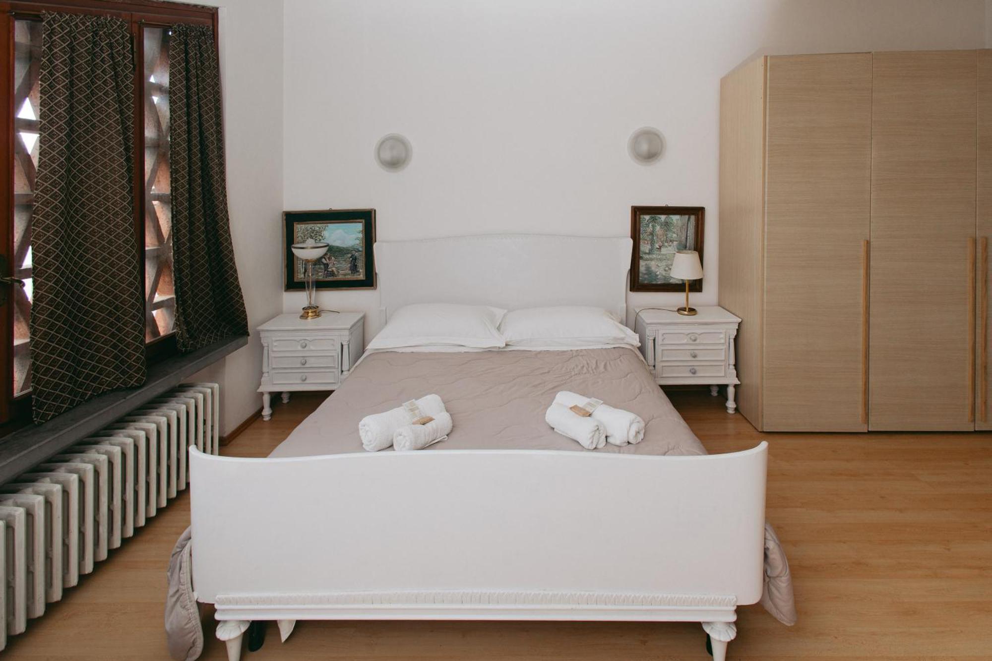 Pensión Enzo's House