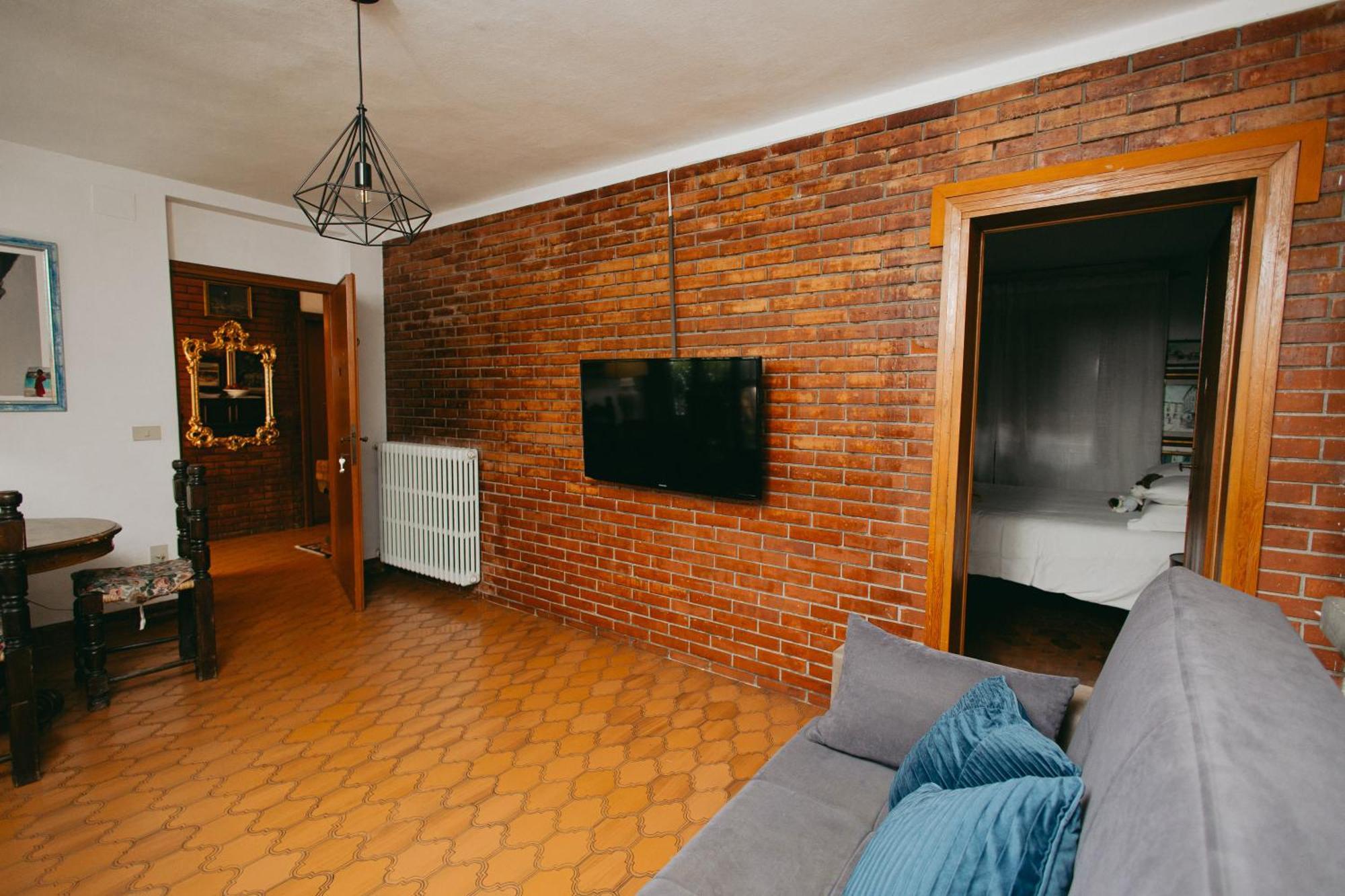 Enzo's House